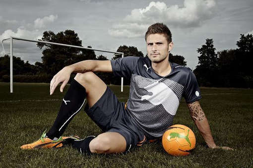 胜同曦更衣室！邱彪克里斯通道迎接全队