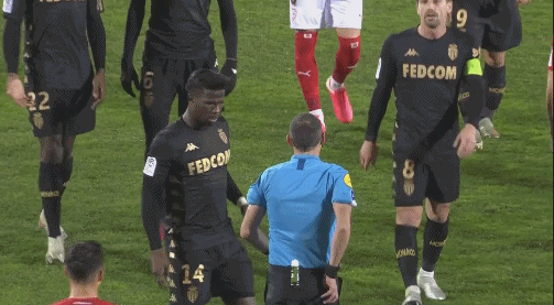 英雄联盟版本更新引发职业赛场格局变化