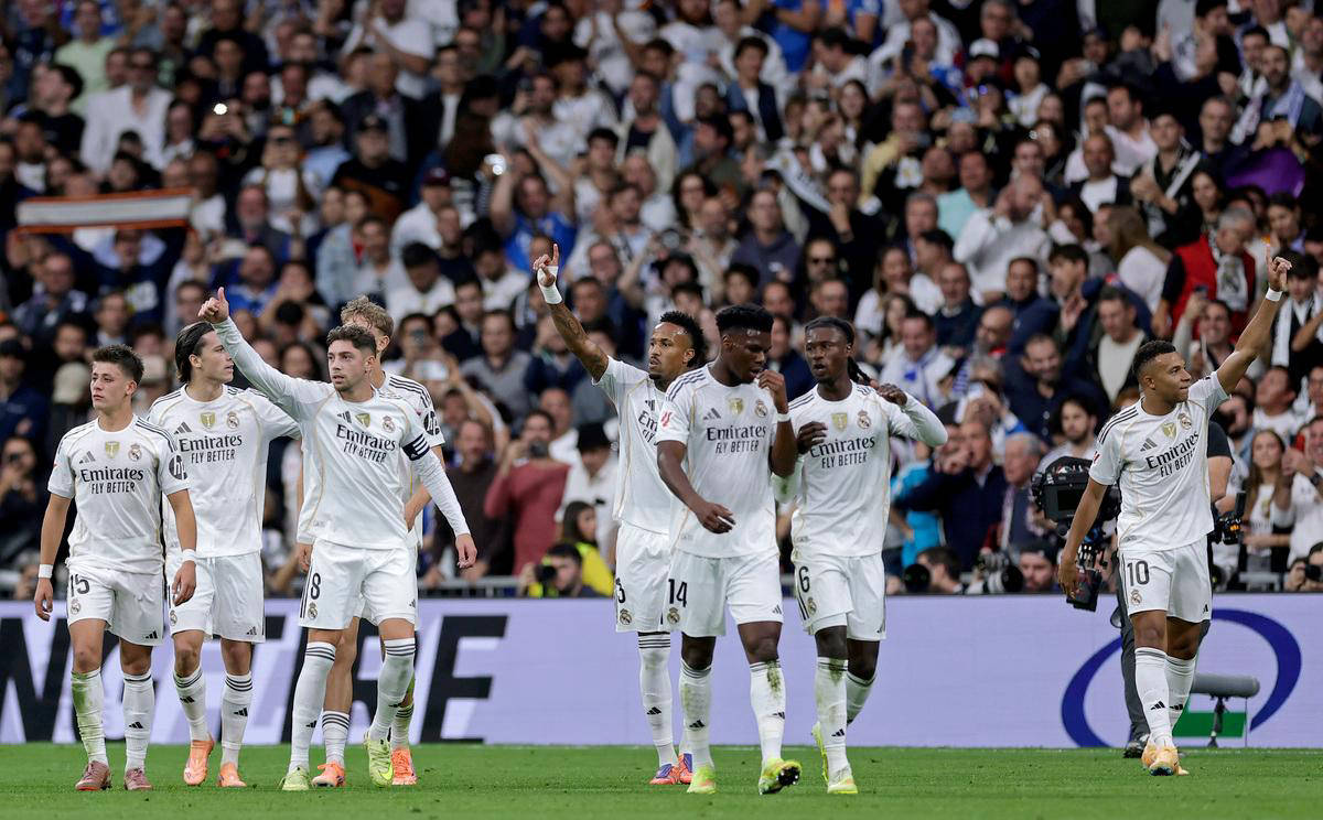 哈登：我会帮乔丹·米勒&桑德斯处于成功位置 但功劳是他们自己的