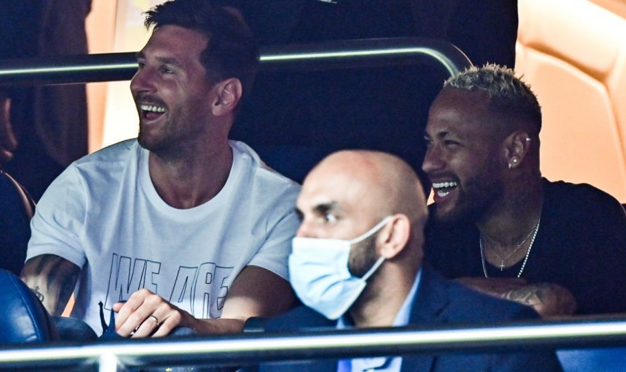 太阳112-107险胜尼克斯 布克31+8